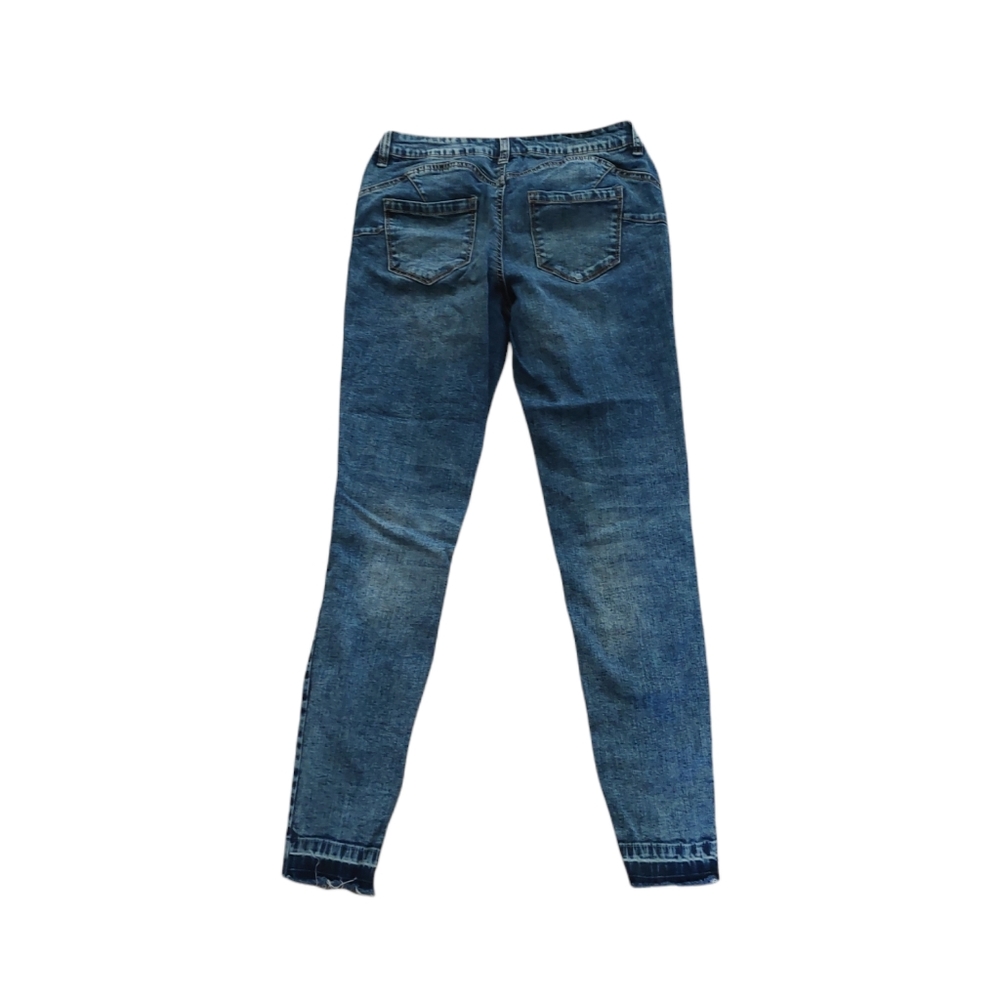 Distressed‎ jeans - Picture 3 of 5